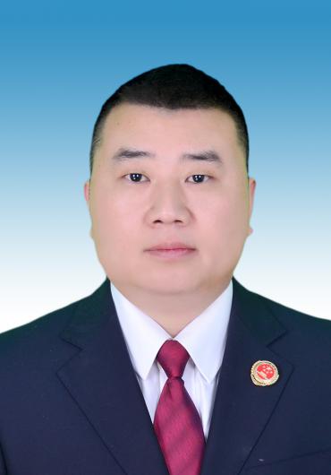 达州市达川区人民检察院检委会专职委员 杨峰